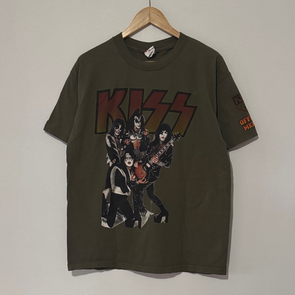 Vintage Kiss Army Member T-Shirt / Large / 2007